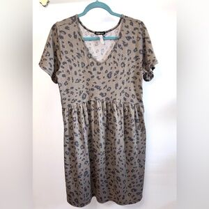 HEIMISH USA Mocha Leopard Print Midi Dress